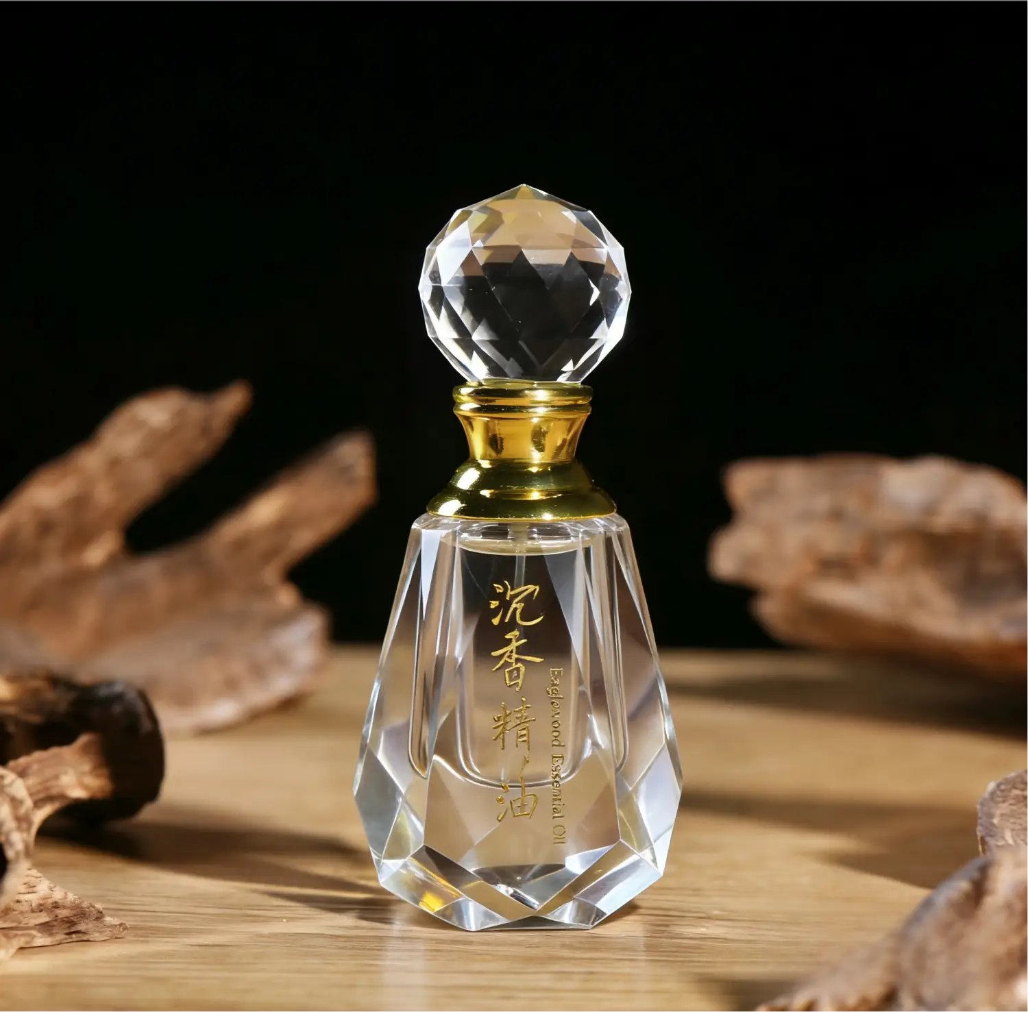 Natural Agarwood Essential Oil Ebony Essential Oil Bulk Export For High-End Perfumes Skincare Aromatherapy And Health